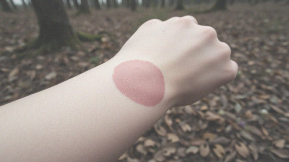 Jakie inni czynniki mogą powodować rumień wędrujący?